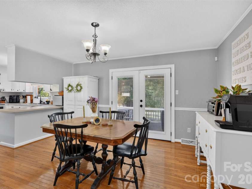 120 Regal Circle, Mooresville, NC 28117.  MLS# CAR4428050, YatesRealty ID 56640. 