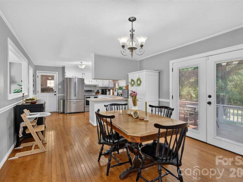 120 Regal Circle, Mooresville, NC 28117.  MLS# CAR4428050, YatesRealty ID 56640. 