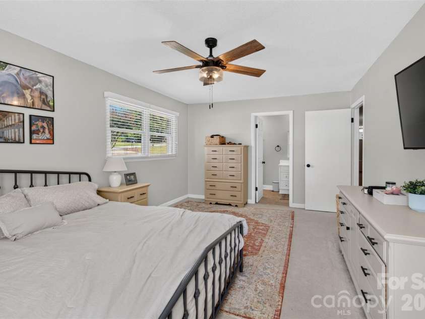 120 Regal Circle, Mooresville, NC 28117.  MLS# CAR4428050, YatesRealty ID 56640. 