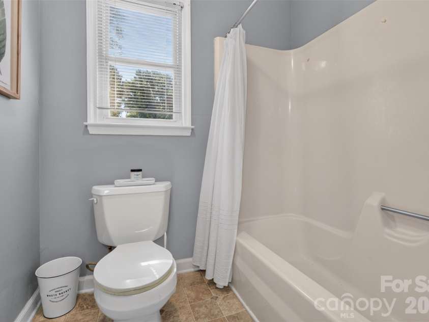 120 Regal Circle, Mooresville, NC 28117.  MLS# CAR4428050, YatesRealty ID 56640. 