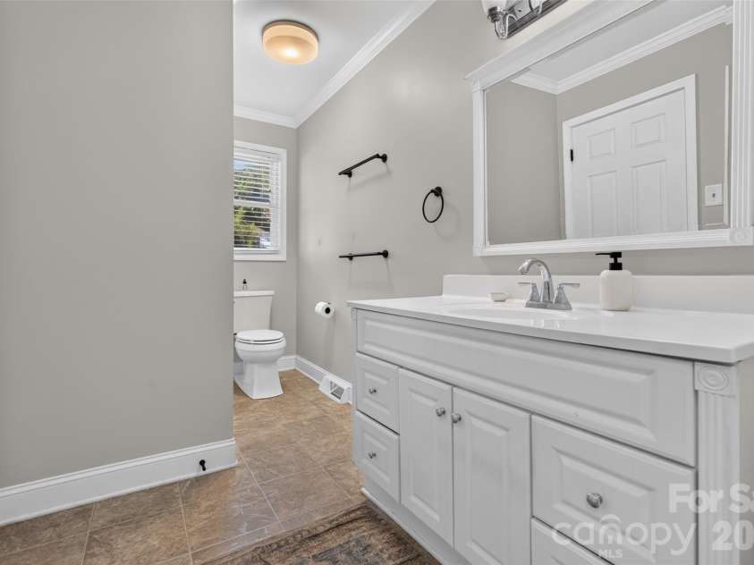 120 Regal Circle, Mooresville, NC 28117.  MLS# CAR4428050, YatesRealty ID 56640. 