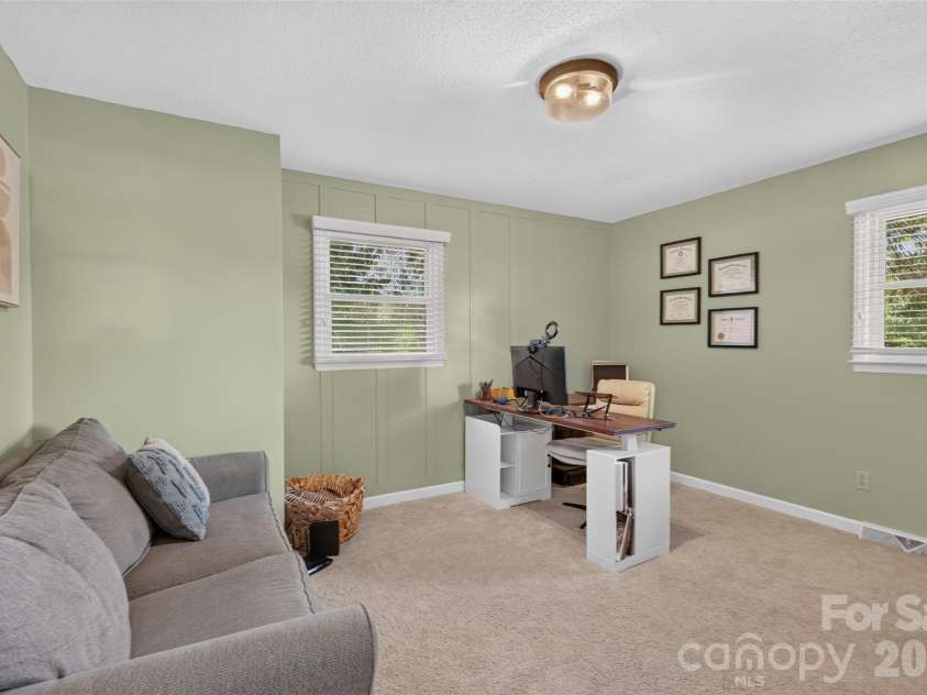 120 Regal Circle, Mooresville, NC 28117.  MLS# CAR4428050, YatesRealty ID 56640. 