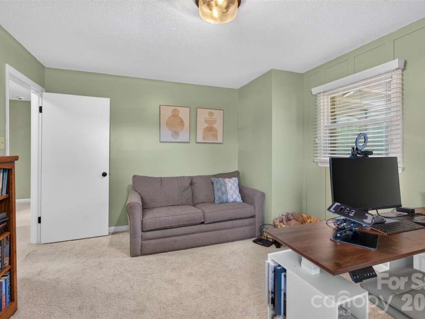 120 Regal Circle, Mooresville, NC 28117.  MLS# CAR4428050, YatesRealty ID 56640. 