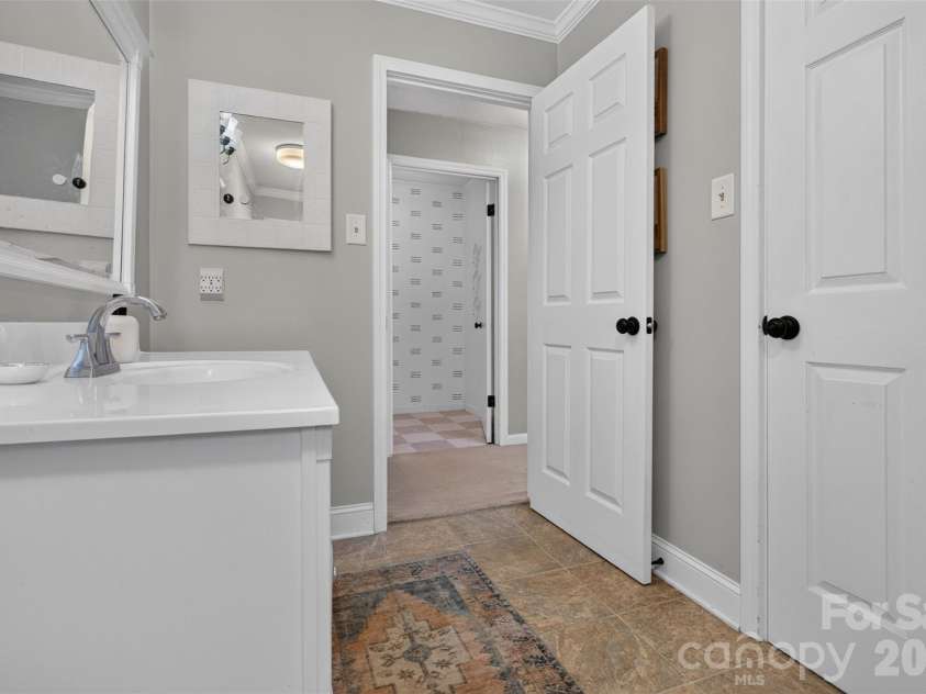 120 Regal Circle, Mooresville, NC 28117.  MLS# CAR4428050, YatesRealty ID 56640. 