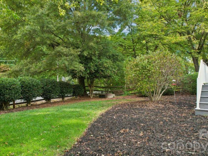 17100 Grenache Court, Cornelius, NC 28031.  MLS# CAR4432838, YatesRealty ID 56641. 01c Backyard