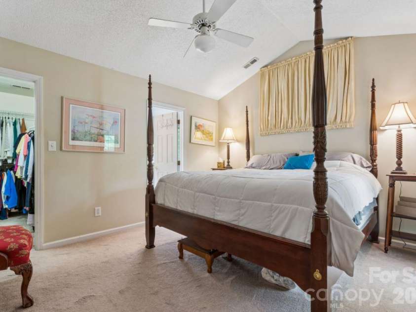 17100 Grenache Court, Cornelius, NC 28031.  MLS# CAR4432838, YatesRealty ID 56641. 06 Master BR w/Walk-in Closet