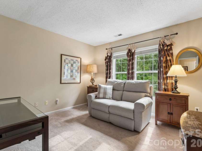 17100 Grenache Court, Cornelius, NC 28031.  MLS# CAR4432838, YatesRealty ID 56641. 10 Third BR