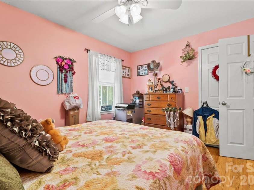 2814 Orchard Road, Cheraw, SC 29520.  MLS# CAR4434875, YatesRealty ID 56642. 