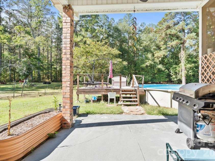 2814 Orchard Road, Cheraw, SC 29520.  MLS# CAR4434875, YatesRealty ID 56642. 