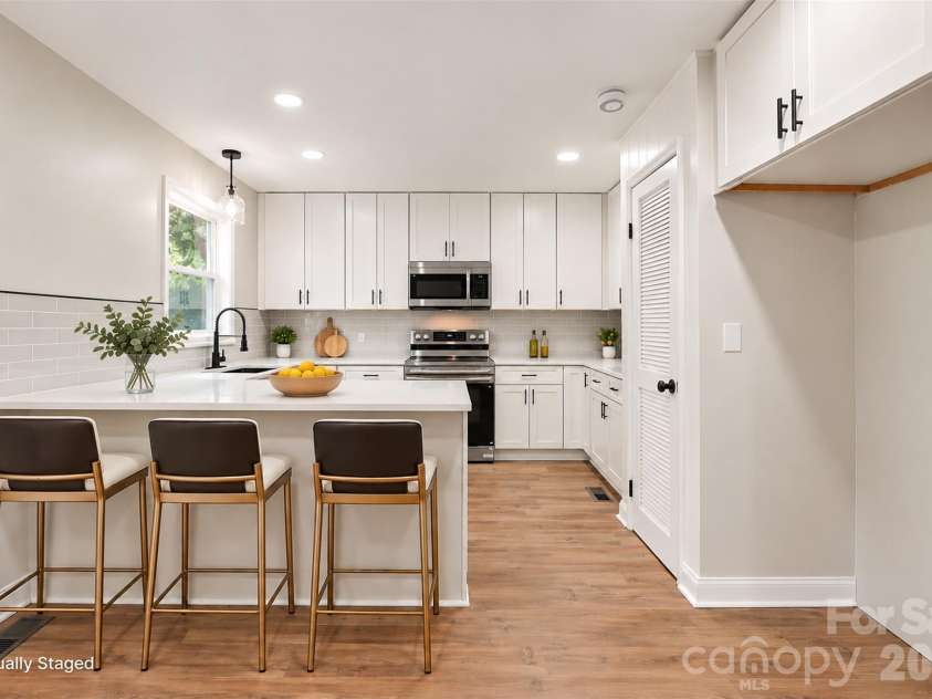 1902 19th Avenue, Hickory, NC 28601.  MLS# CAR4434826, YatesRealty ID 56643. Virtually staged