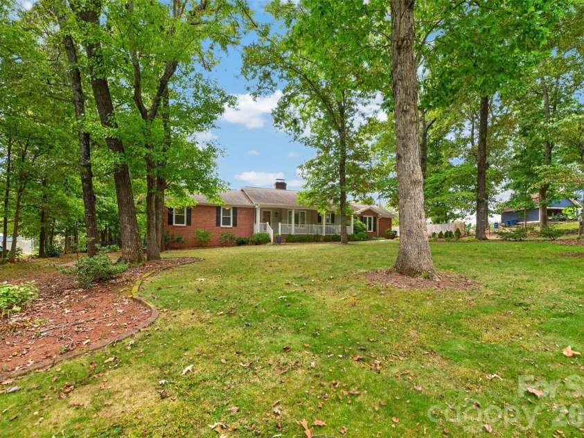 1660 Fairway Drive, Newton, NC 28658.  MLS# CAR4433874, YatesRealty ID 56644. 
