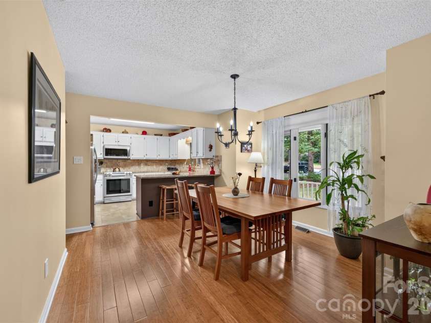 1660 Fairway Drive, Newton, NC 28658.  MLS# CAR4433874, YatesRealty ID 56644. 