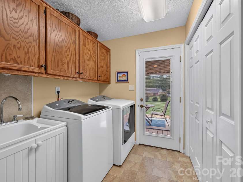 1660 Fairway Drive, Newton, NC 28658.  MLS# CAR4433874, YatesRealty ID 56644. 