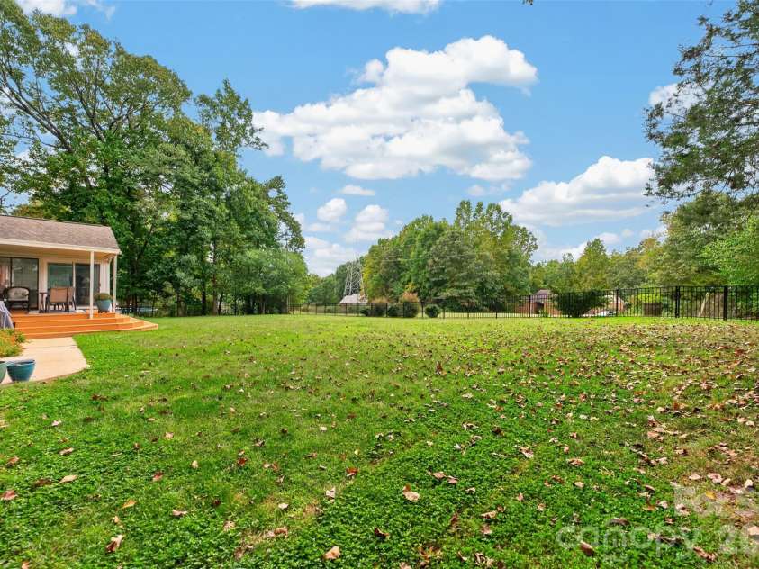 1660 Fairway Drive, Newton, NC 28658.  MLS# CAR4433874, YatesRealty ID 56644. 