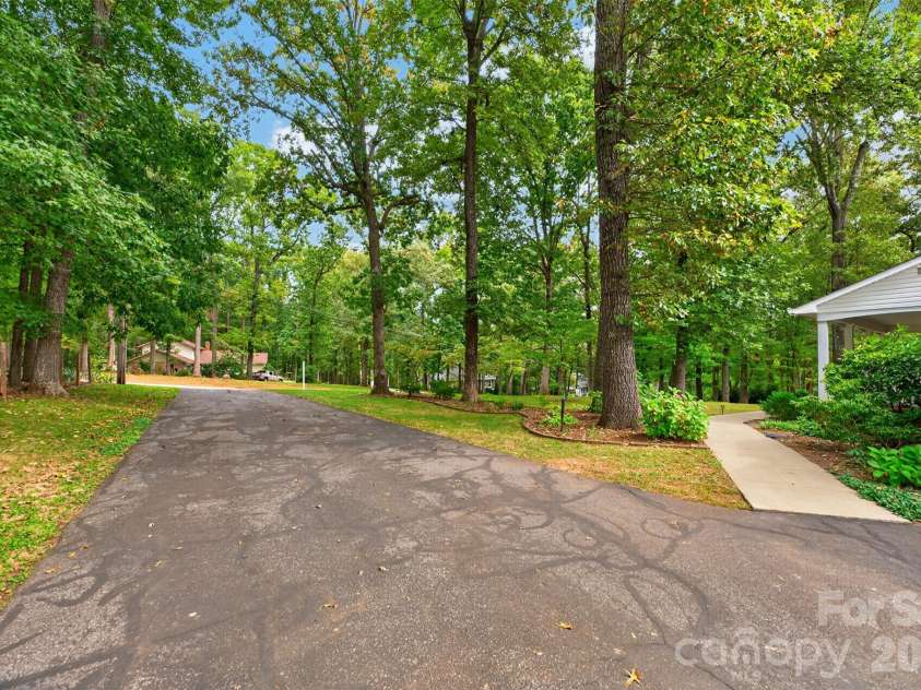 1660 Fairway Drive, Newton, NC 28658.  MLS# CAR4433874, YatesRealty ID 56644. 