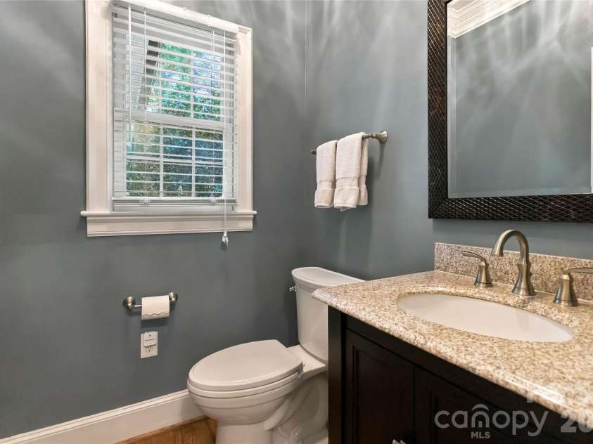 4301 Horseshoe Bend, Matthews, NC 28104.  MLS# CAR4431860, YatesRealty ID 56646. 