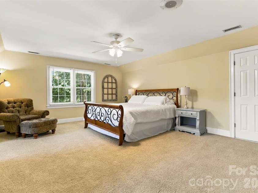 4301 Horseshoe Bend, Matthews, NC 28104.  MLS# CAR4431860, YatesRealty ID 56646. 