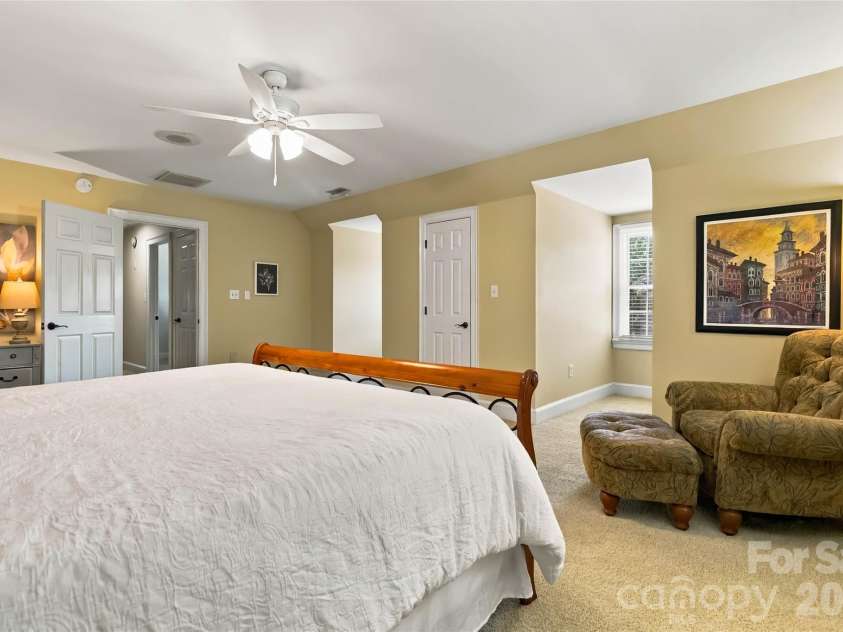 4301 Horseshoe Bend, Matthews, NC 28104.  MLS# CAR4431860, YatesRealty ID 56646. 