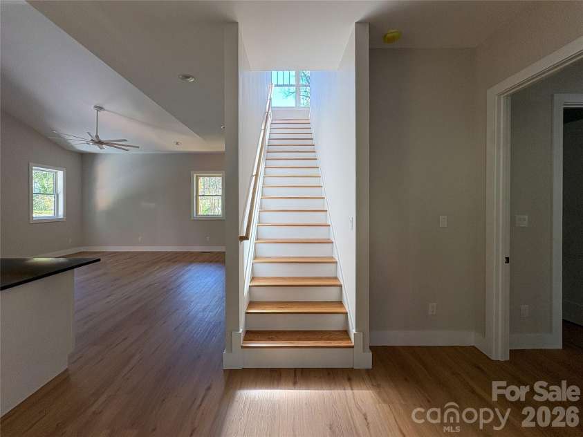 140 Walnut Street, Arden, NC 28704.  MLS# CAR4434493, YatesRealty ID 56647. 