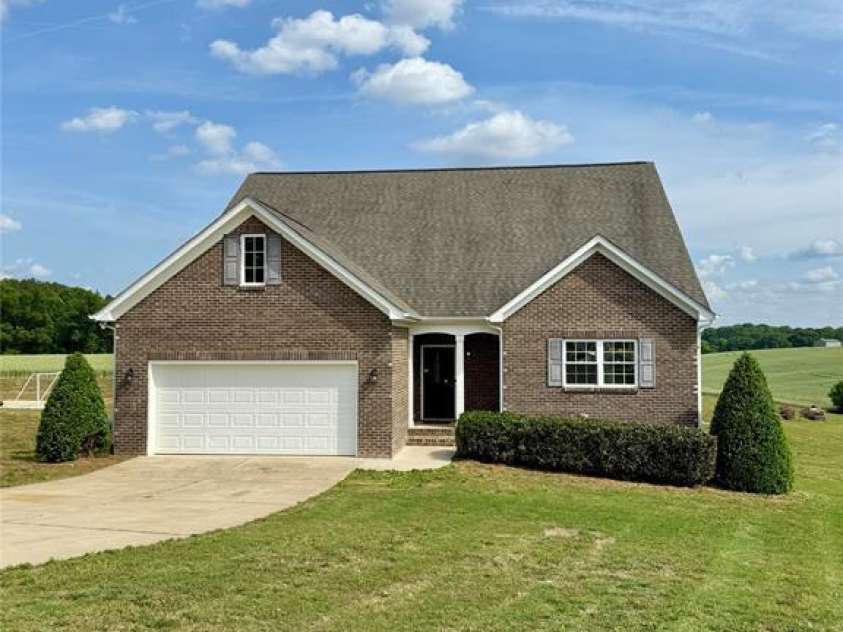 4048 Avis Way, Monroe, NC 28110.  MLS# CAR4434894, YatesRealty ID 56648. 