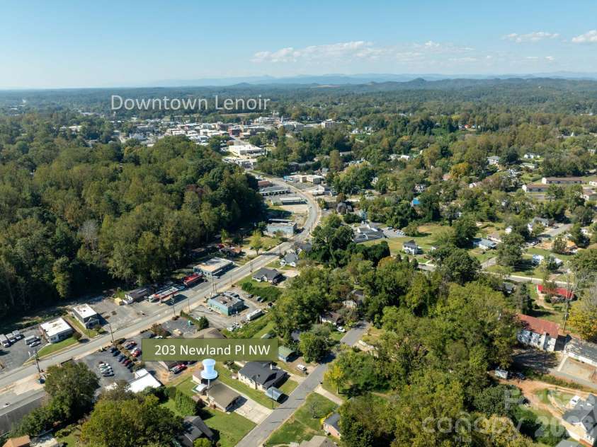 203 Newland Place, Lenoir, NC 28645.  MLS# CAR4434255, YatesRealty ID 56653. 