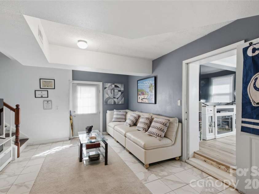 203 Newland Place, Lenoir, NC 28645.  MLS# CAR4434255, YatesRealty ID 56653. 