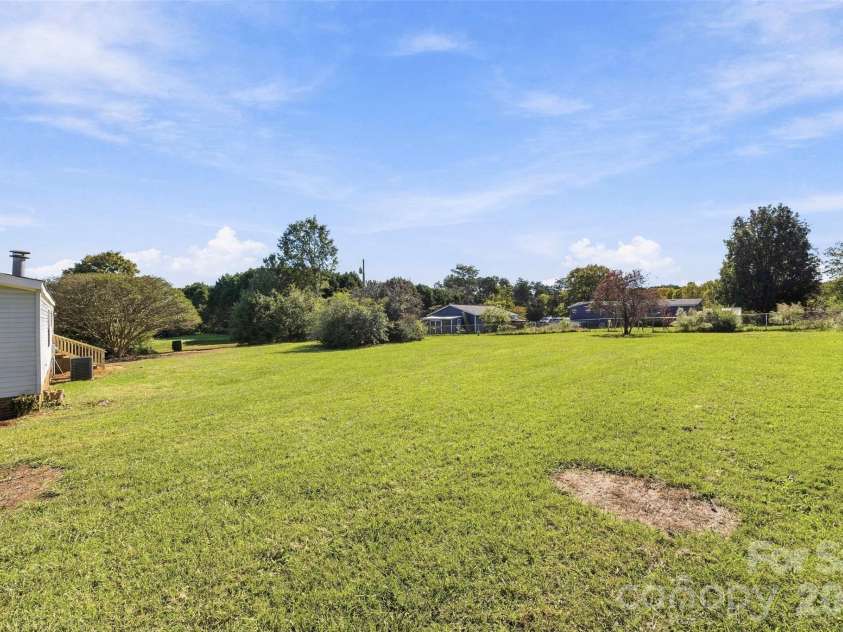 144 Sonja Drive, Statesville, NC 28677.  MLS# CAR4434256, YatesRealty ID 56654. 