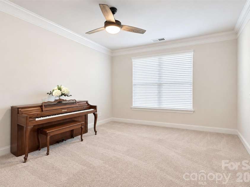11406 Rising Star Court, Charlotte, NC 28215.  MLS# CAR4434478, YatesRealty ID 56655. 