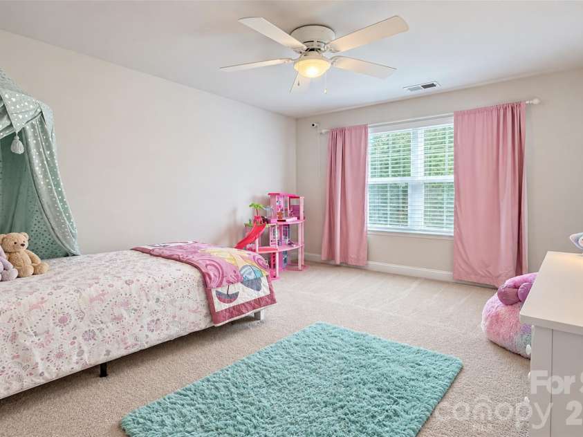 11406 Rising Star Court, Charlotte, NC 28215.  MLS# CAR4434478, YatesRealty ID 56655. 