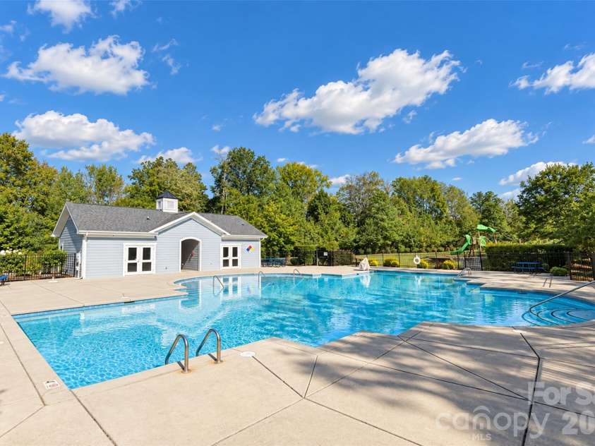 11406 Rising Star Court, Charlotte, NC 28215.  MLS# CAR4434478, YatesRealty ID 56655. 