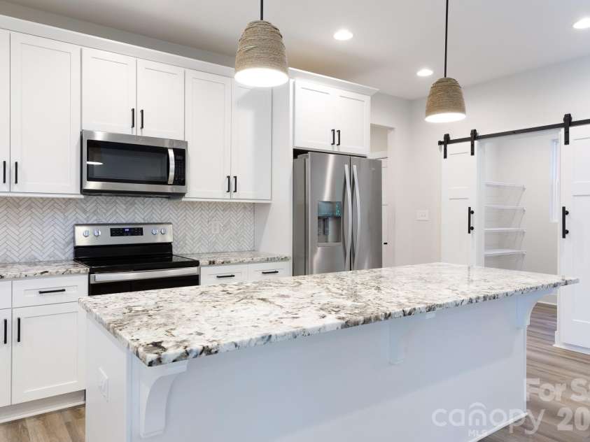 127 Westerwood Drive, Rock Hill, SC 29732.  MLS# CAR4434546, YatesRealty ID 56656. 