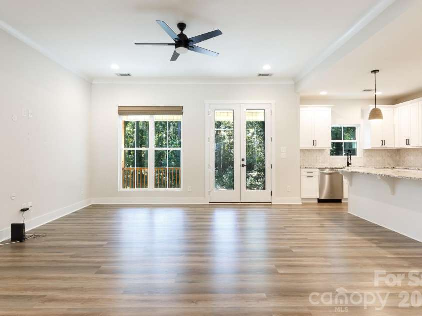 127 Westerwood Drive, Rock Hill, SC 29732.  MLS# CAR4434546, YatesRealty ID 56656. 