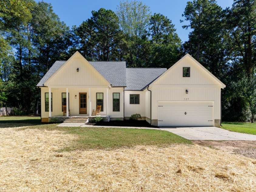 127 Westerwood Drive, Rock Hill, SC 29732.  MLS# CAR4434546, YatesRealty ID 56656. 