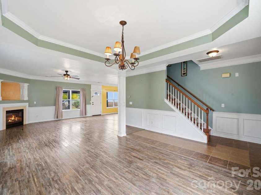 16342 Hayfield Road, Charlotte, NC 28213.  MLS# CAR4433485, YatesRealty ID 56659. 