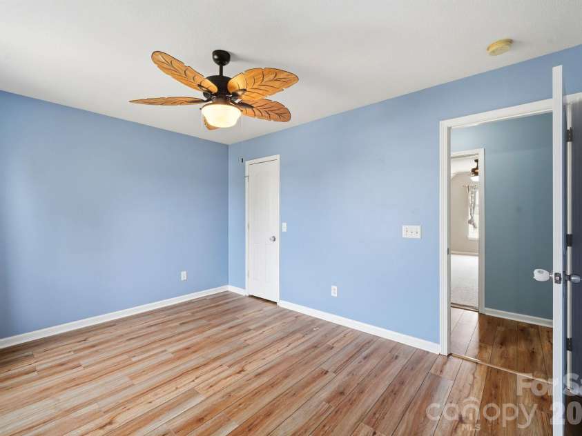 16342 Hayfield Road, Charlotte, NC 28213.  MLS# CAR4433485, YatesRealty ID 56659. 