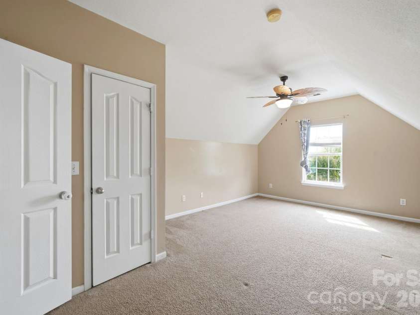 16342 Hayfield Road, Charlotte, NC 28213.  MLS# CAR4433485, YatesRealty ID 56659. 