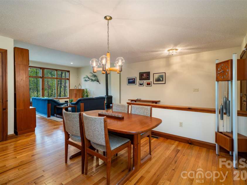 2 Dogwood Lane, Fletcher, NC 28732.  MLS# CAR4433512, YatesRealty ID 56660. 