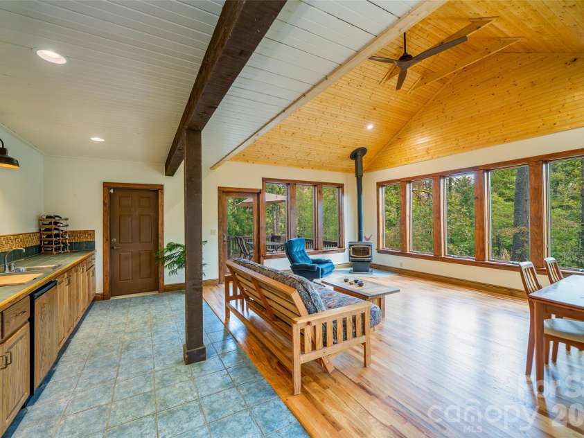 2 Dogwood Lane, Fletcher, NC 28732.  MLS# CAR4433512, YatesRealty ID 56660. 
