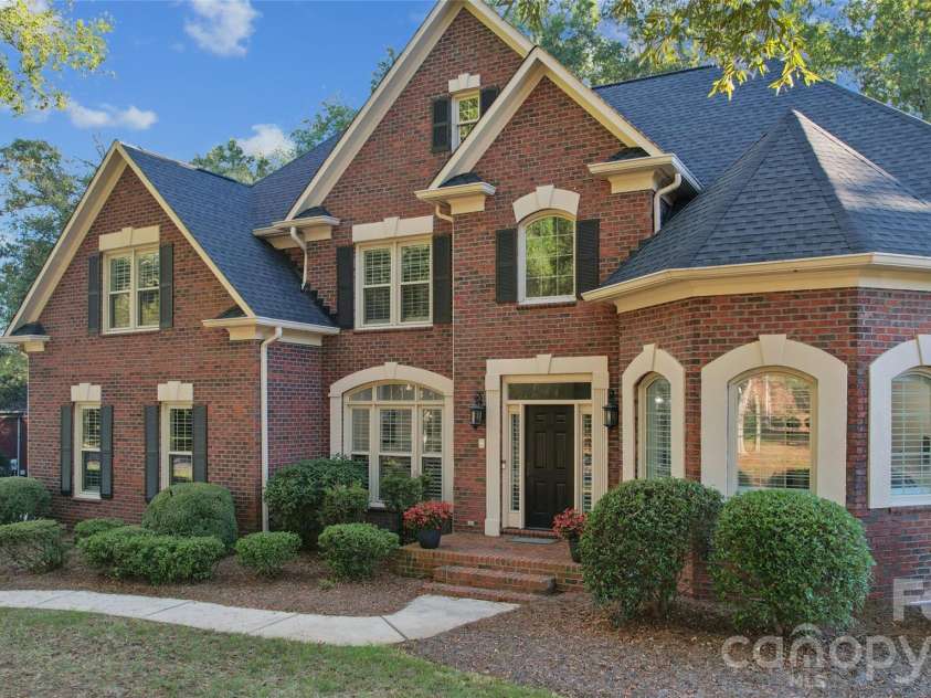 832 Kings Crossing Drive, Concord, NC 28027.  MLS# CAR4433754, YatesRealty ID 56664. 