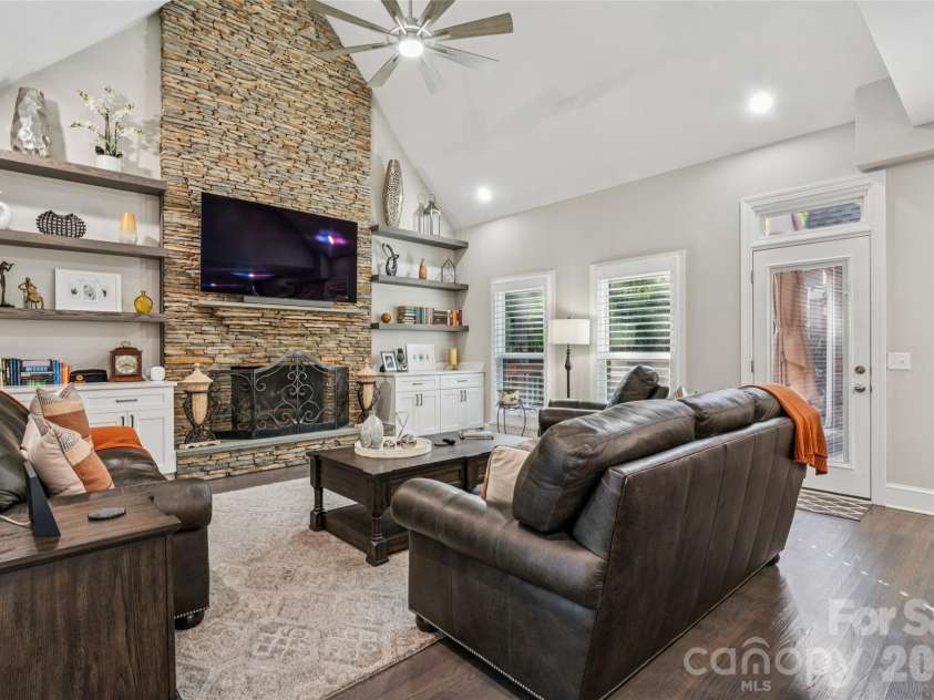 832 Kings Crossing Drive, Concord, NC 28027.  MLS# CAR4433754, YatesRealty ID 56664. 