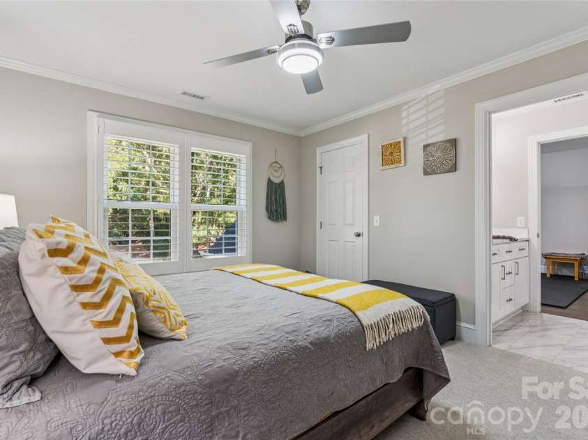 832 Kings Crossing Drive, Concord, NC 28027.  MLS# CAR4433754, YatesRealty ID 56664. 