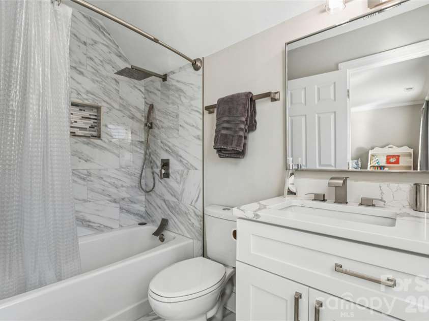 832 Kings Crossing Drive, Concord, NC 28027.  MLS# CAR4433754, YatesRealty ID 56664. 