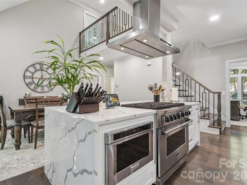 832 Kings Crossing Drive, Concord, NC 28027.  MLS# CAR4433754, YatesRealty ID 56664. Dream Kitchenb