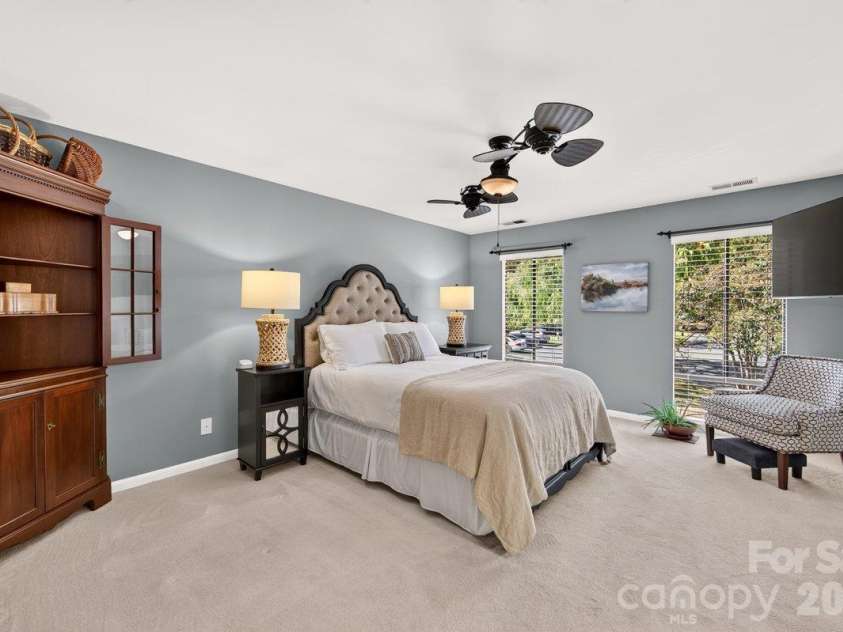 5807 Sharon Road, Charlotte, NC 28210.  MLS# CAR4434151, YatesRealty ID 56666. Bedroom 2