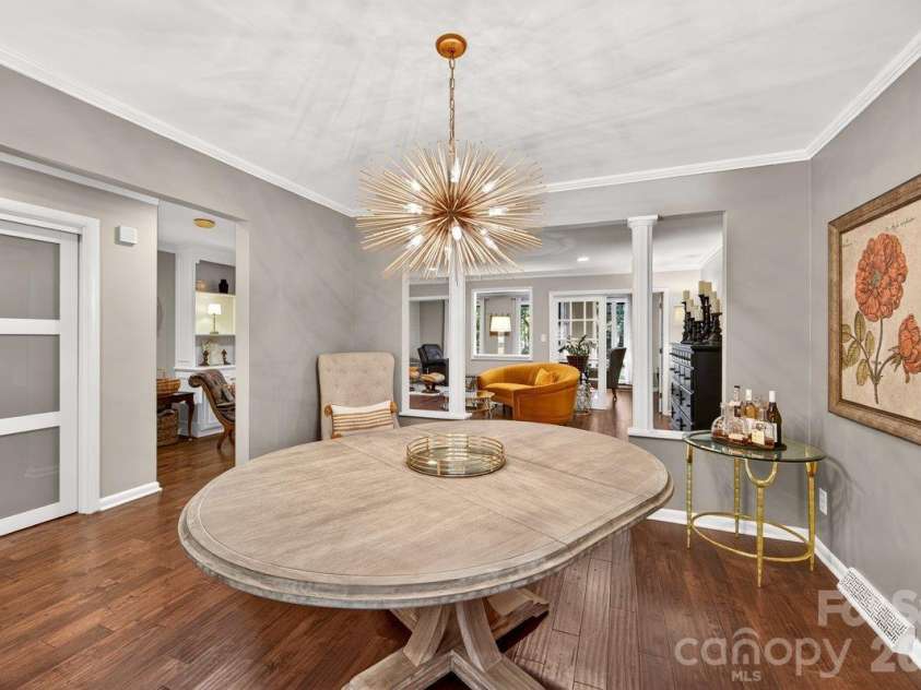 5807 Sharon Road, Charlotte, NC 28210.  MLS# CAR4434151, YatesRealty ID 56666. Dining Room