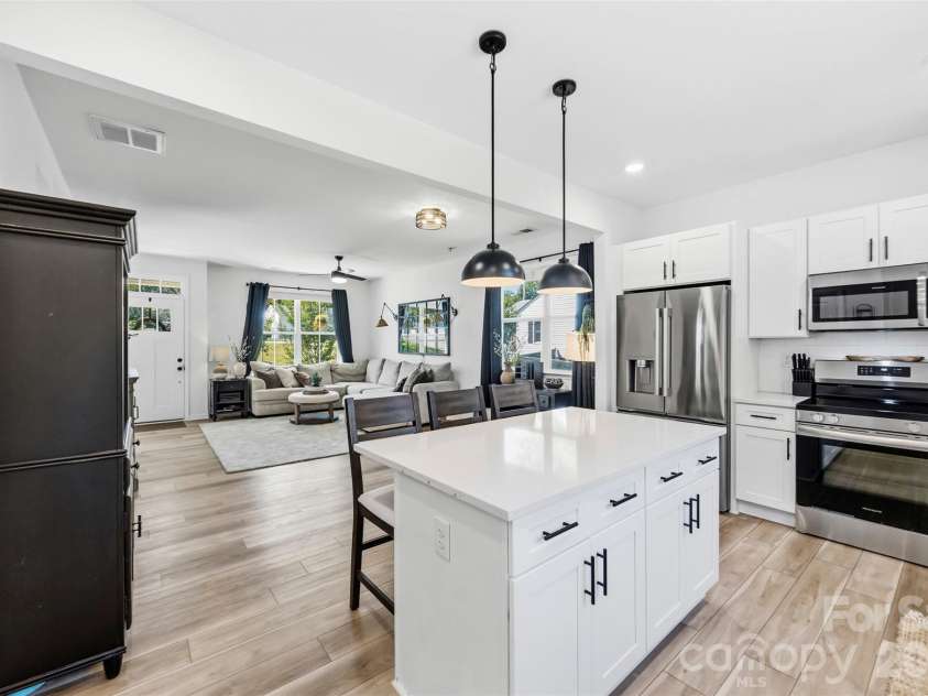 302 Cherry Street, Belmont, NC 28012.  MLS# CAR4434166, YatesRealty ID 56667. 