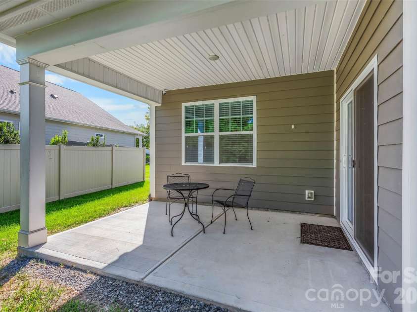 4300 Legacy Drive, Denver, NC 28037.  MLS# CAR4432619, YatesRealty ID 56669. 