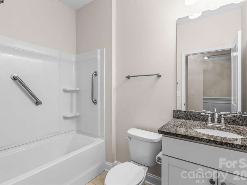 4300 Legacy Drive, Denver, NC 28037.  MLS# CAR4432619, YatesRealty ID 56669. Bathroom 2