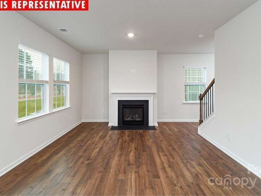 11220 Cardinal Creek Avenue, Charlotte, NC 28215.  MLS# CAR4233550, YatesRealty ID 5667. 