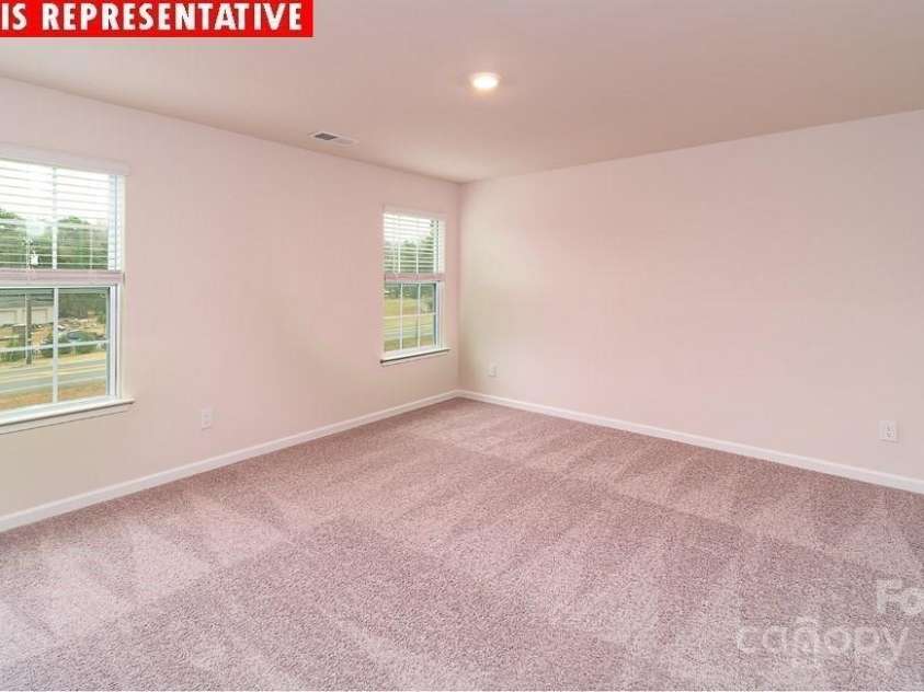 11220 Cardinal Creek Avenue, Charlotte, NC 28215.  MLS# CAR4233550, YatesRealty ID 5667. 